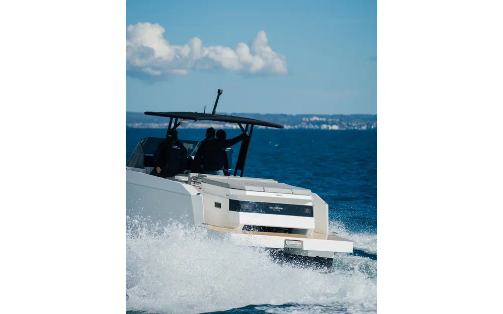slider 9 De Antonio Yachts D29