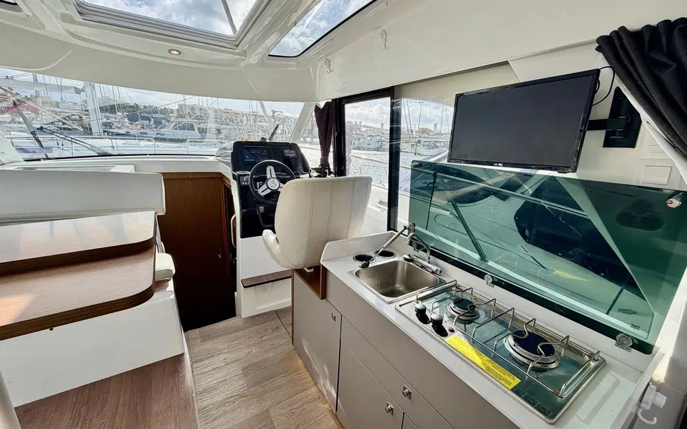 slider 9 Beneteau Antares 9 OB