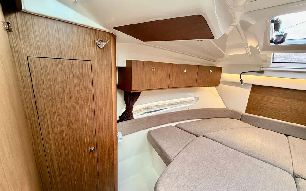 slider 17 Beneteau Antares 9 OB