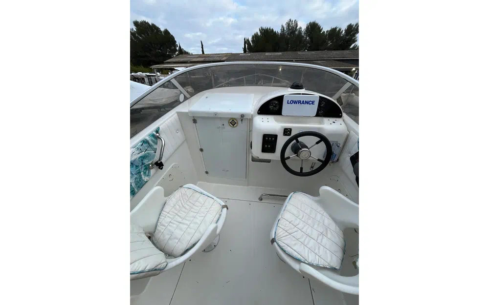 slider 3 Sessa Marine Oyster 20