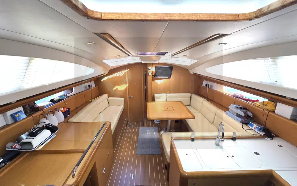 slider 12 Jeanneau Sun Odyssey 45 DS