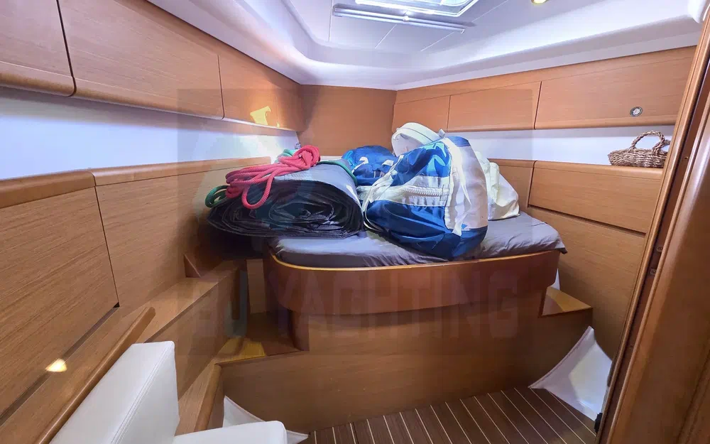 slider 19 Jeanneau Sun Odyssey 45 DS