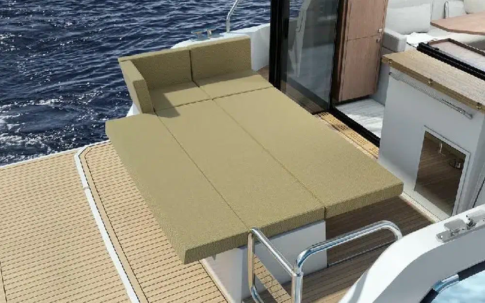 slider 2 Sealine C335