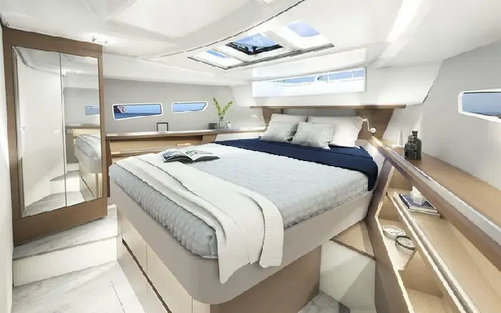 slider 6 Sealine C335