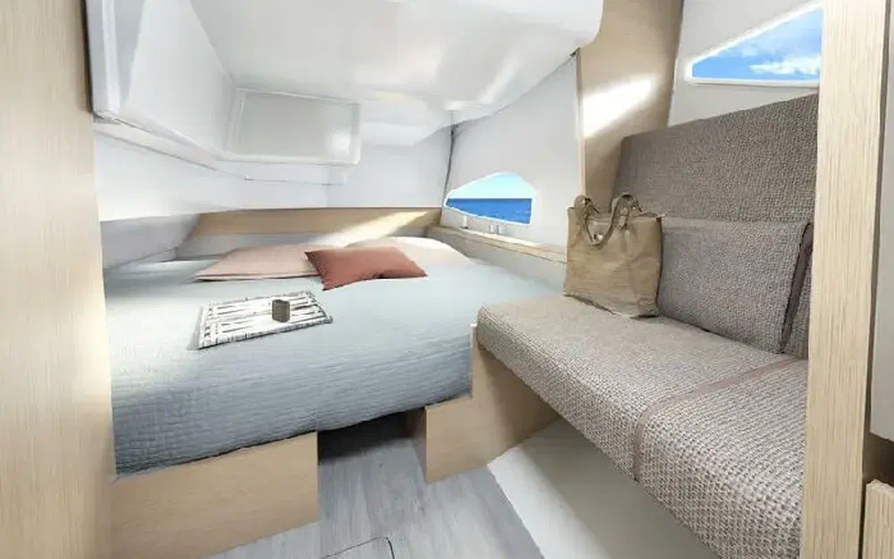 slider 8 Sealine C335