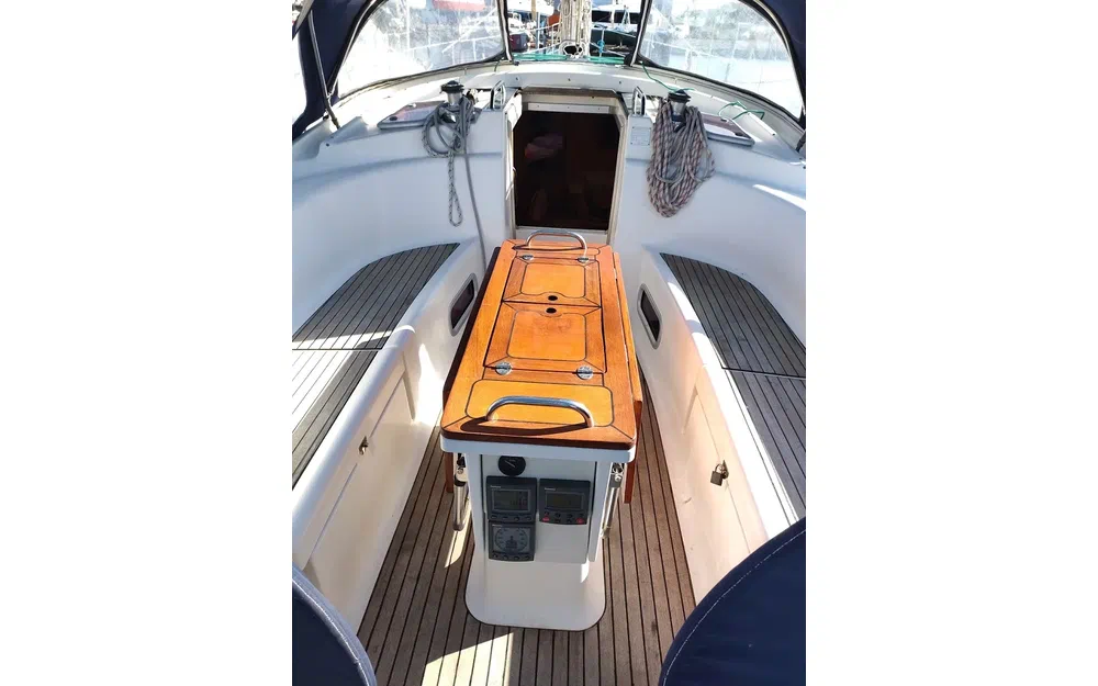 slider 4 Bavaria 42 cruiser