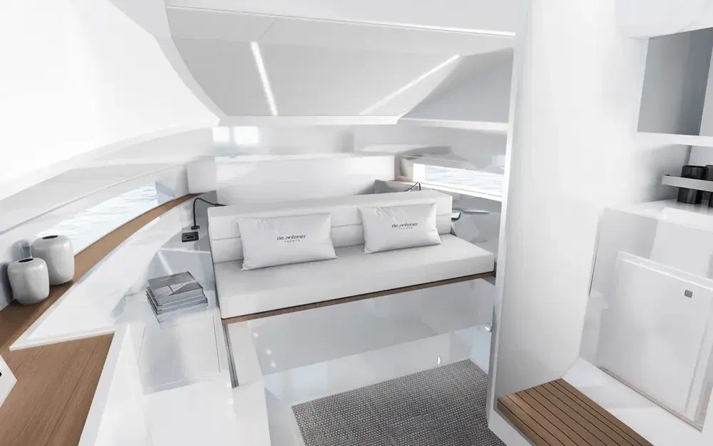 slider 9 De Antonio Yachts D32 Open