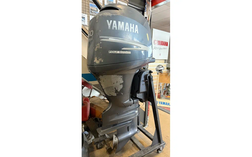 slider 2 Moteur YAMAHA 150cv 4T EFI XL 320h