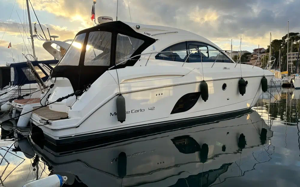 slider 0 Beneteau Monte Carlo 42