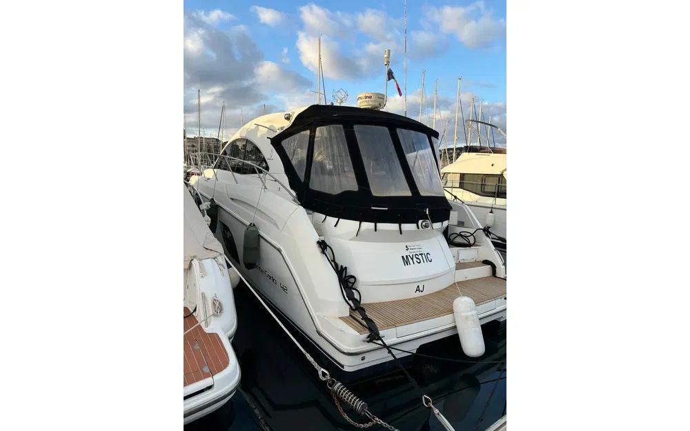 slider 1 Beneteau Monte Carlo 42