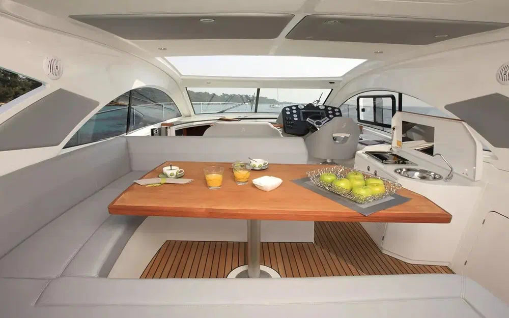 slider 22 Beneteau Monte Carlo 42