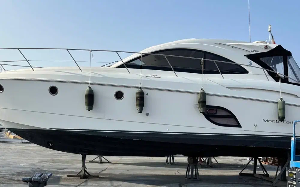 slider 4 Beneteau Monte Carlo 42