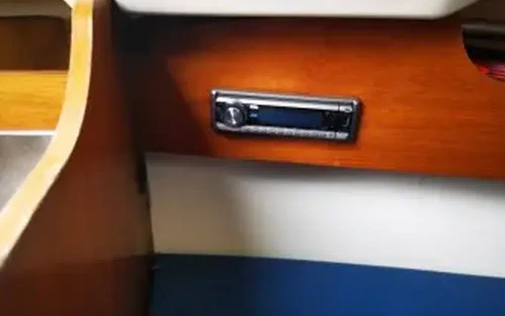 slider 18 Jeanneau Cap Camarat 755 WA