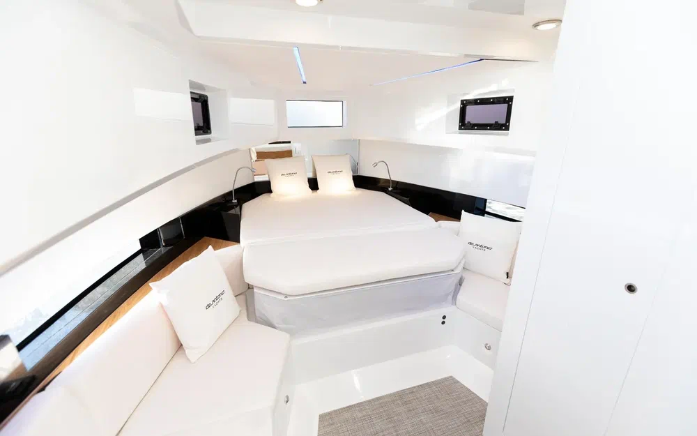 slider 18 De Antonio Yachts D36 Open