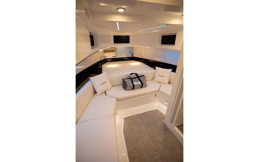 slider 19 De Antonio Yachts D36 Open