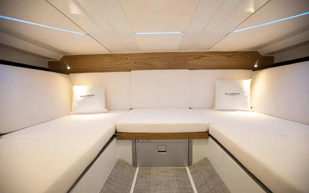 slider 21 De Antonio Yachts D36 Open