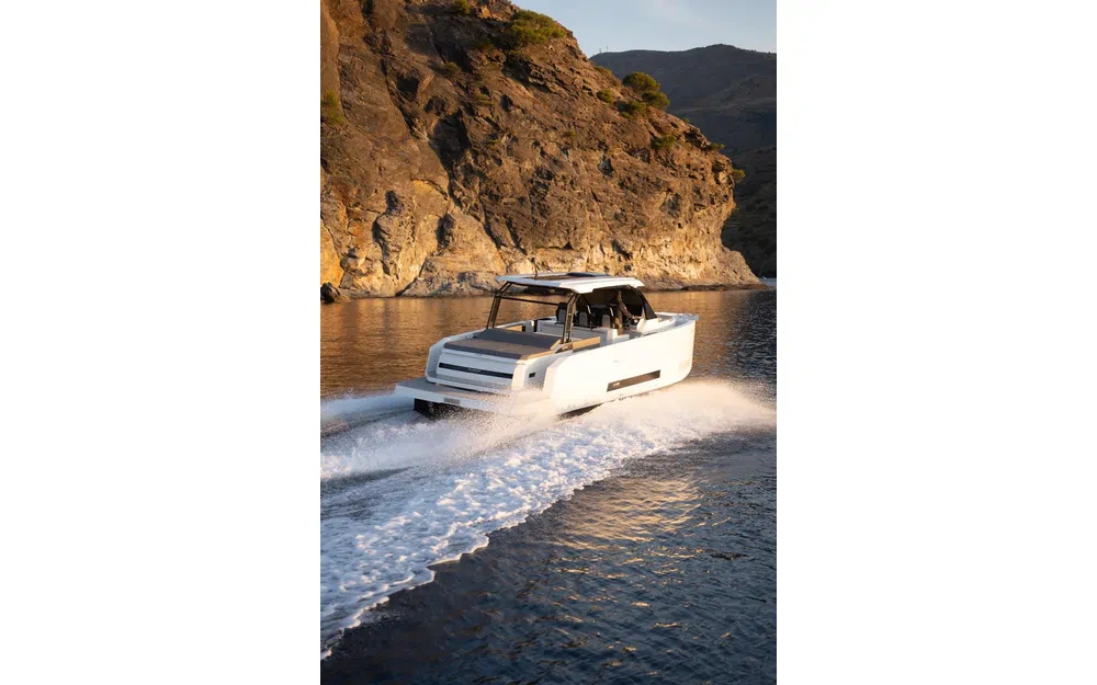 slider 3 De Antonio Yachts D36 Open