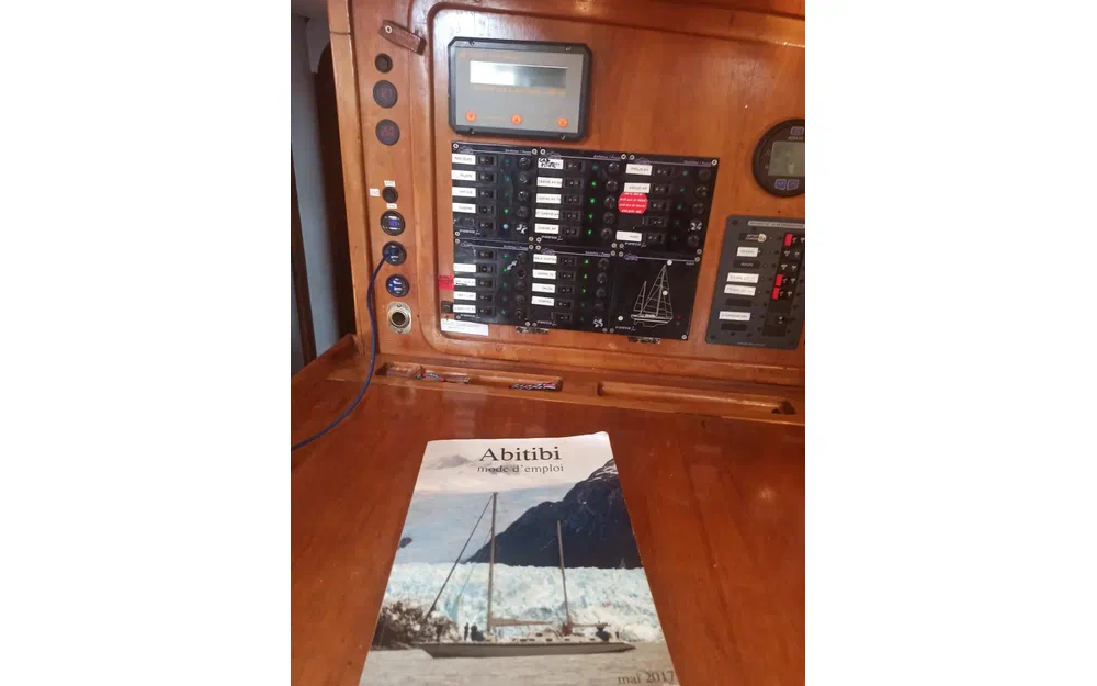 slider 37 Destrier Sagien 56