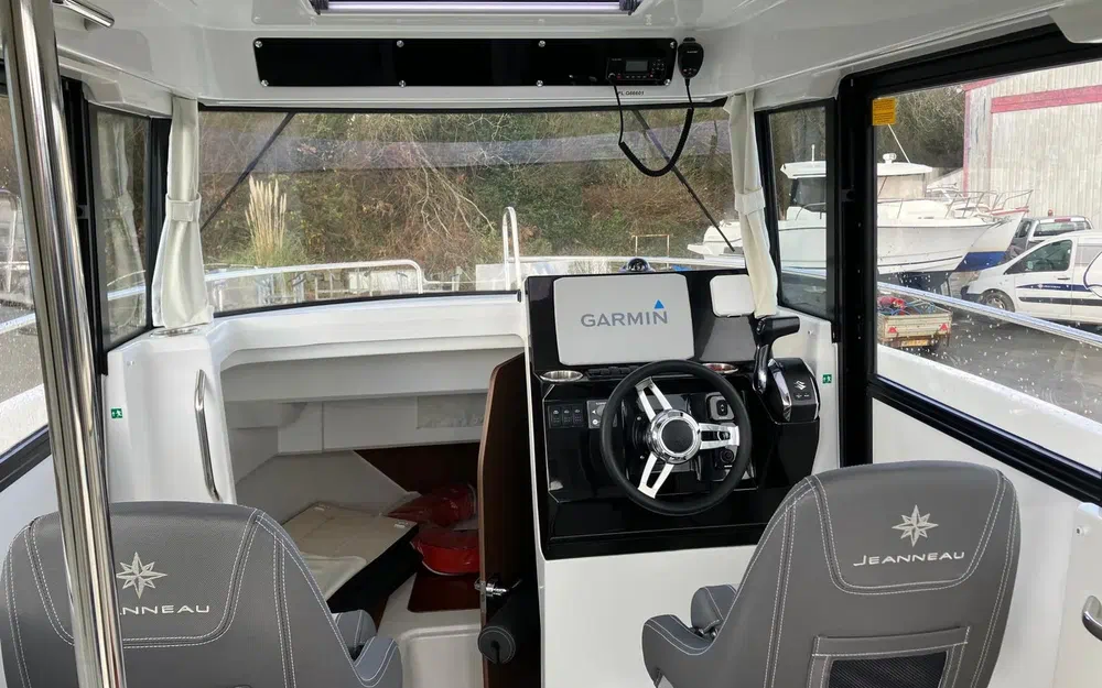 slider 10 Jeanneau MERRY FISHER 795 SPORT SERIE 2