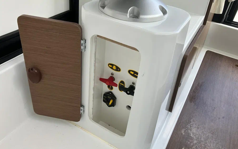 slider 13 Jeanneau MERRY FISHER 795 SPORT SERIE 2