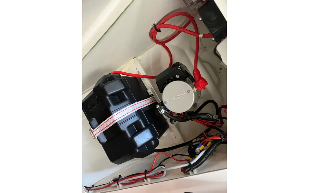 slider 14 Jeanneau MERRY FISHER 795 SPORT SERIE 2