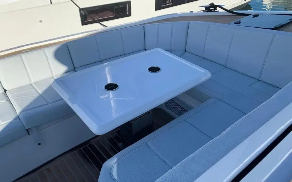 slider 10 Aventura Yacht 38 SC