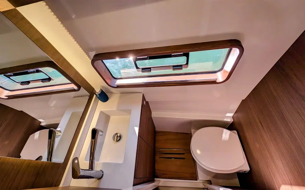 slider 22 Aventura Yacht 38 SC