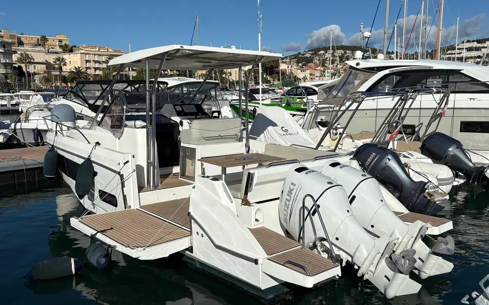 slider 2 Beneteau Flyer 9 Sundeck