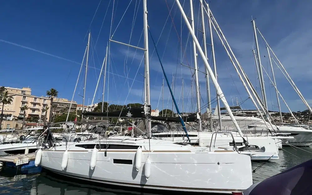 slider 0 Jeanneau Sun Odyssey 349