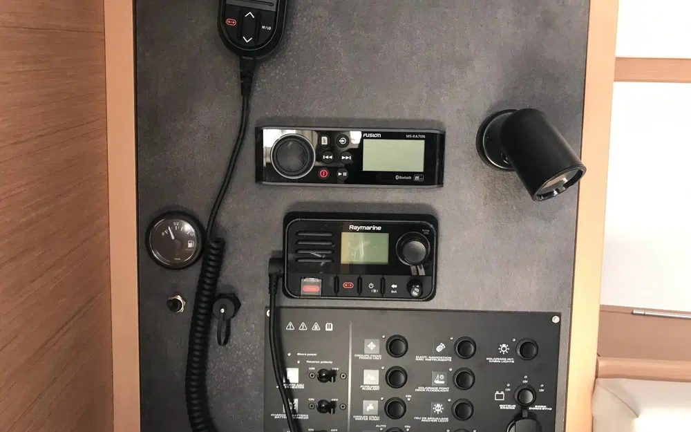 slider 5 Jeanneau Sun Odyssey 349