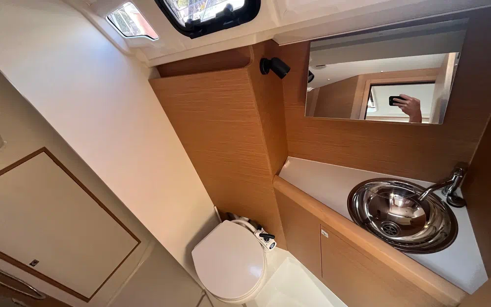 slider 8 Jeanneau Sun Odyssey 349