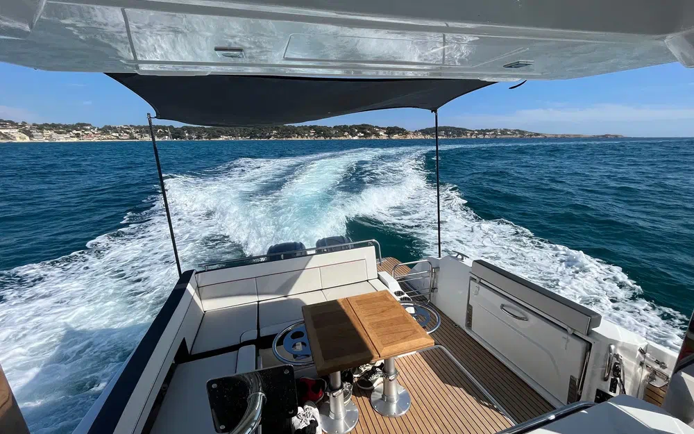 slider 12 Jeanneau Cap Camarat 10.5 WA Cap Camarat 10.5 Wa Serie 2