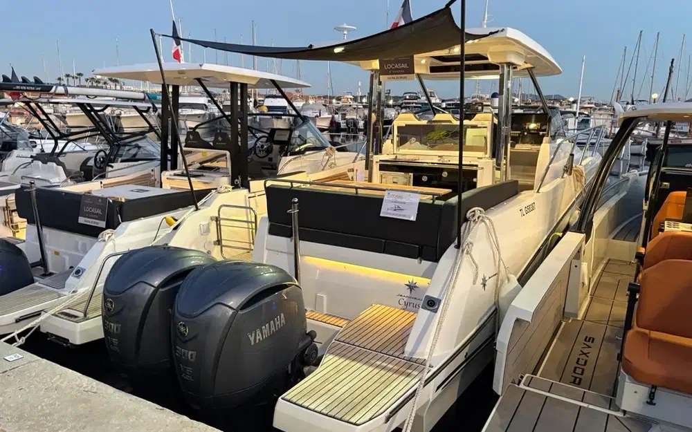 slider 5 Jeanneau Cap Camarat 10.5 WA Cap Camarat 10.5 Wa Serie 2