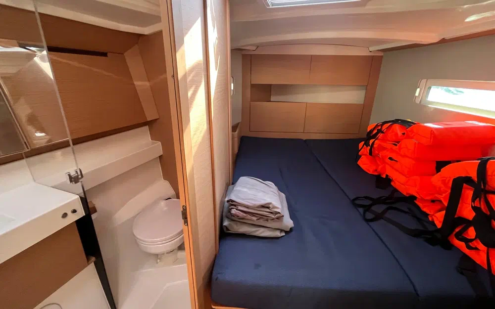 slider 4 Jeanneau Sun Odyssey 410