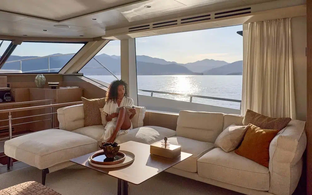 slider 5 Prestige Yachts M7