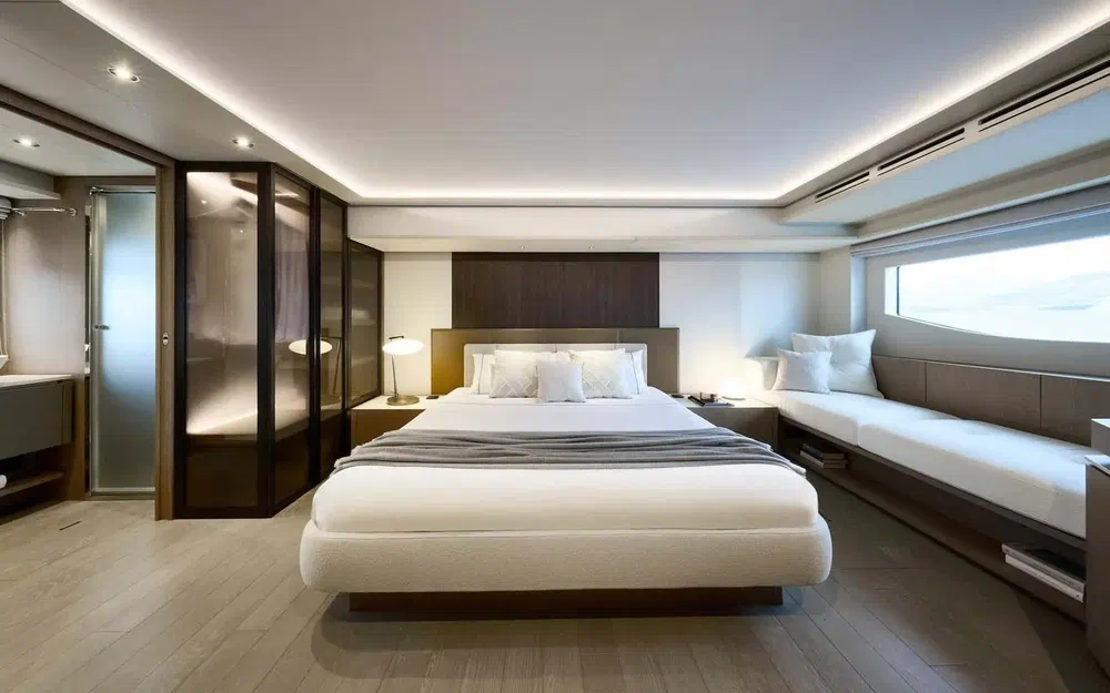 slider 7 Prestige Yachts M7