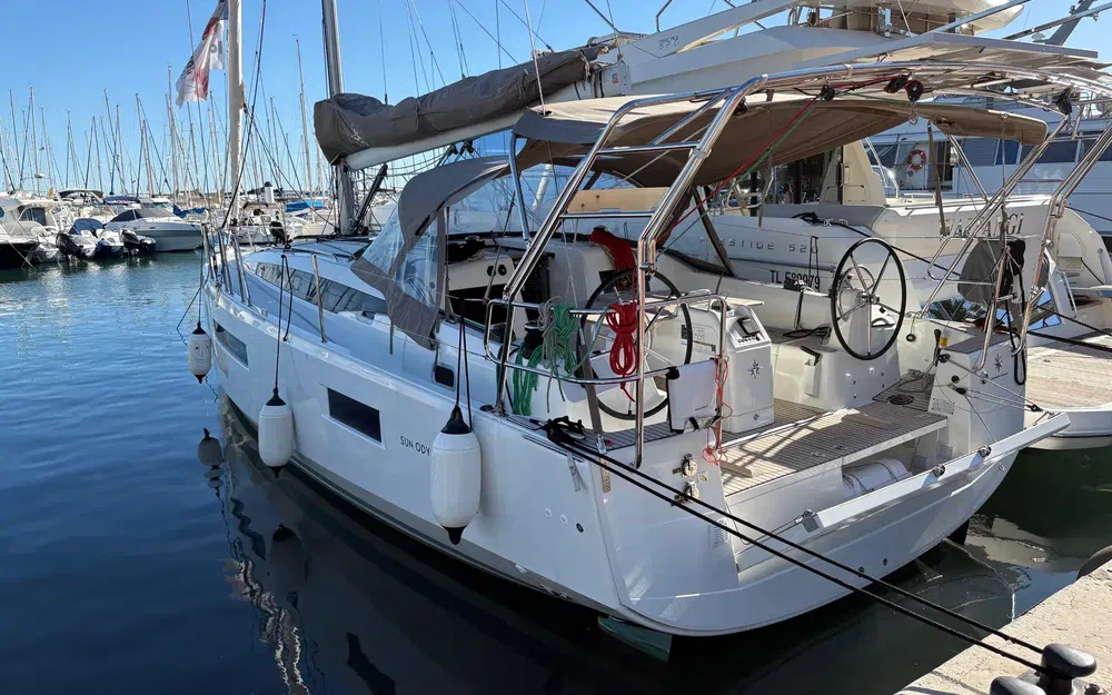 slider 9 Jeanneau Sun Odyssey 410