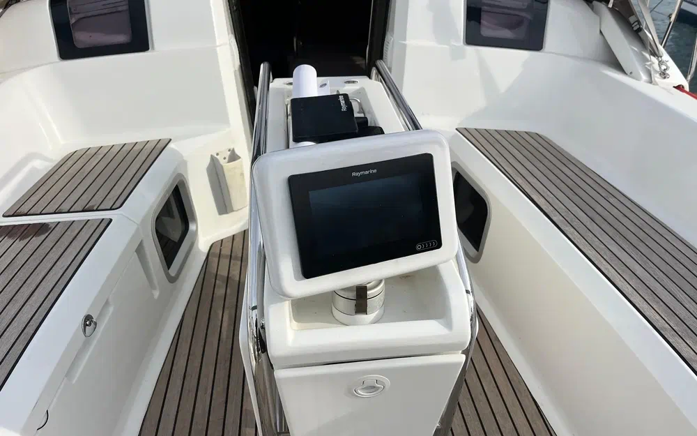 slider 9 Jeanneau Sun Odyssey 389