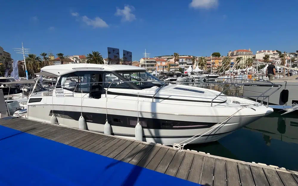 slider 1 Jeanneau NC 37