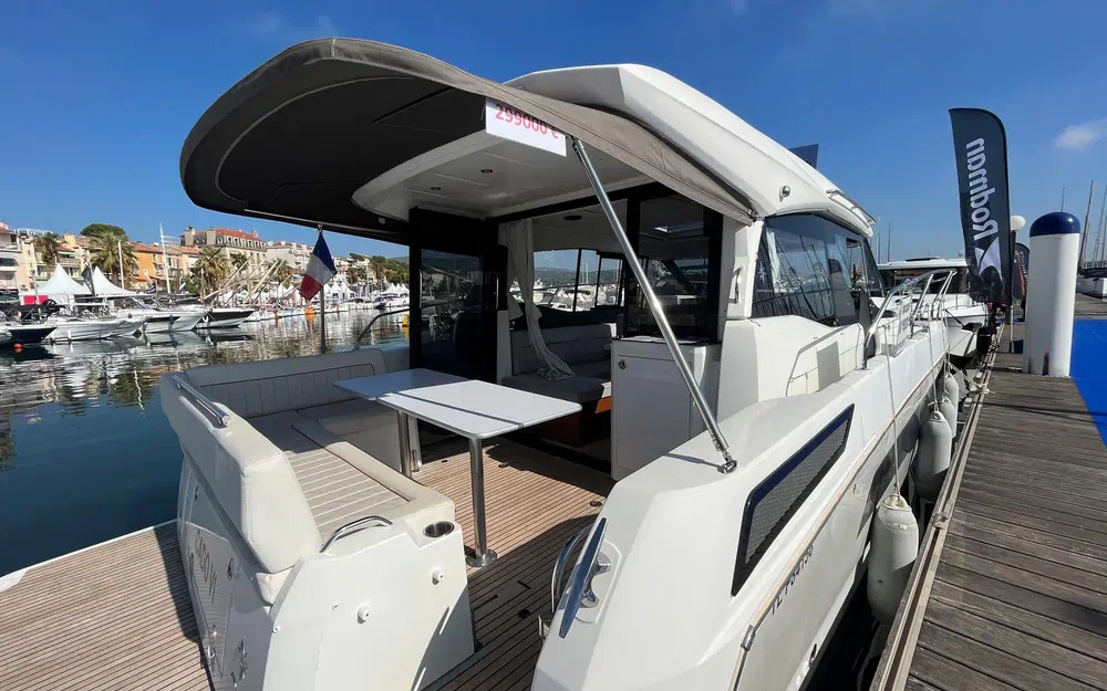 slider 4 Jeanneau NC 37