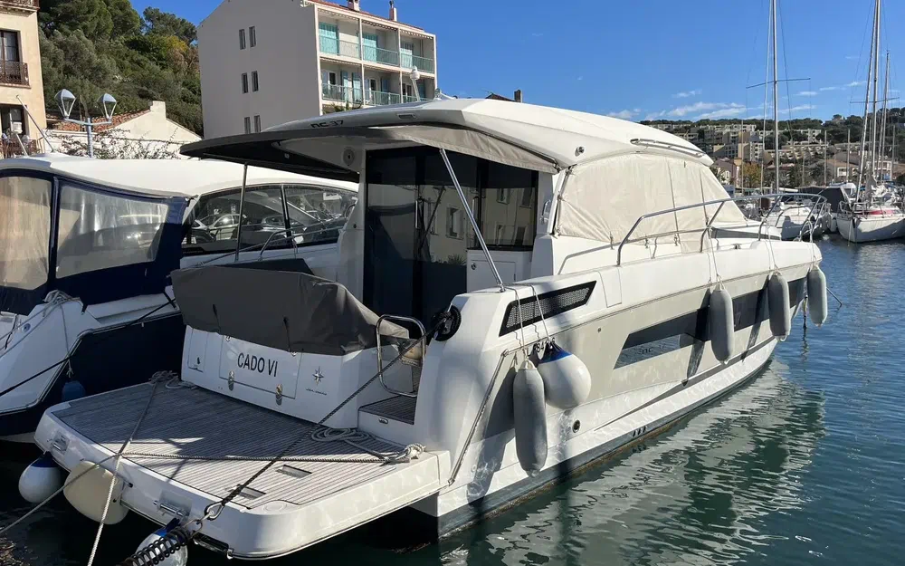 slider 7 Jeanneau NC 37