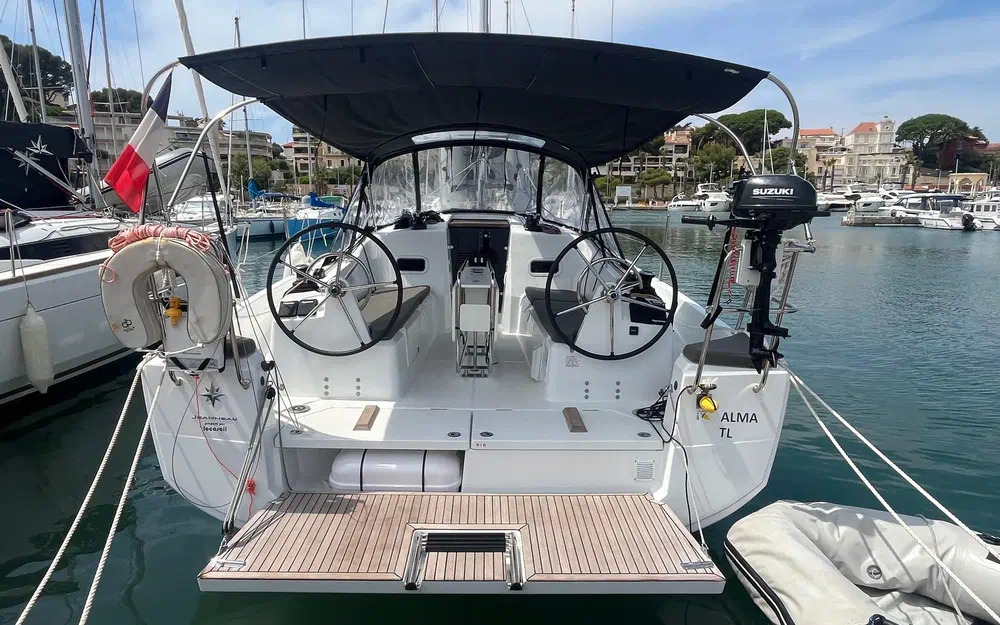 slider 2 Jeanneau sun odyssey 350