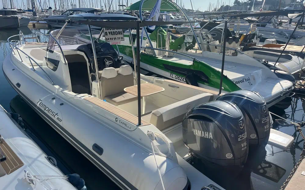 slider 0 Capelli Tempest 900 WA