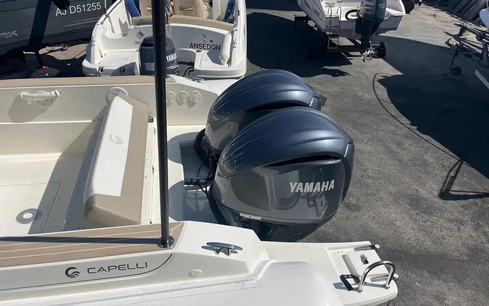 slider 16 Capelli Tempest 900 WA