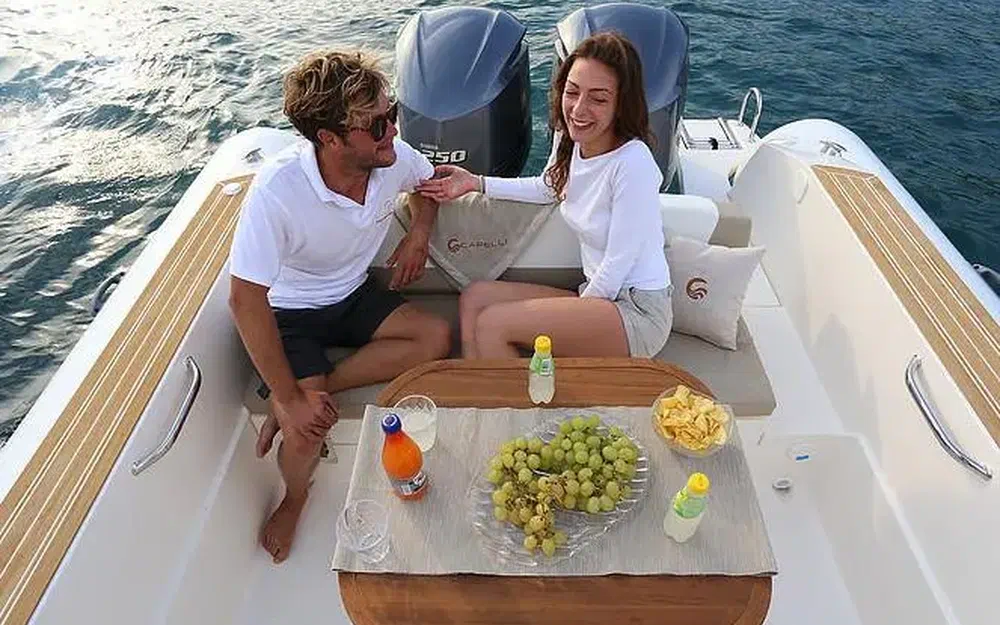 slider 21 Capelli Tempest 900 WA