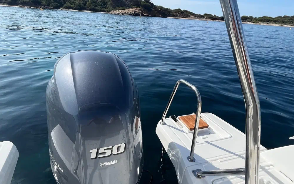 slider 4 Jeanneau Cap Camarat 6.5 CC Serie 3