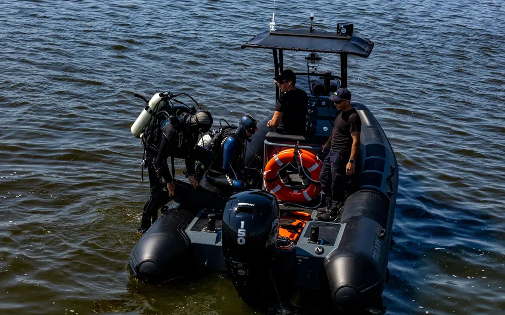 slider 16 Galaxy Pilot P6