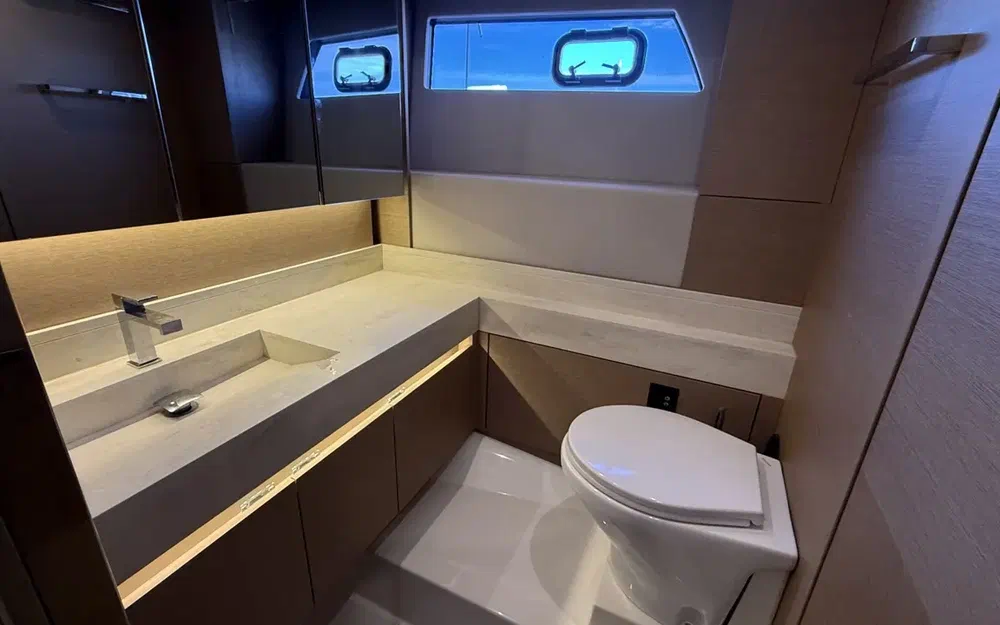 slider 36 Jeanneau Prestige 520 Fly