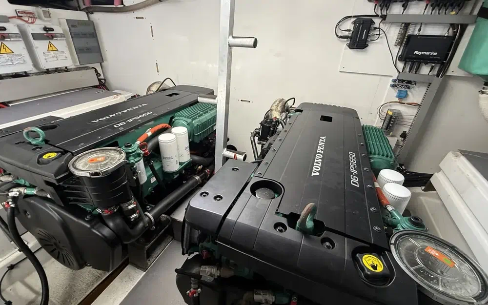 slider 37 Prestige Yachts 520 Fly