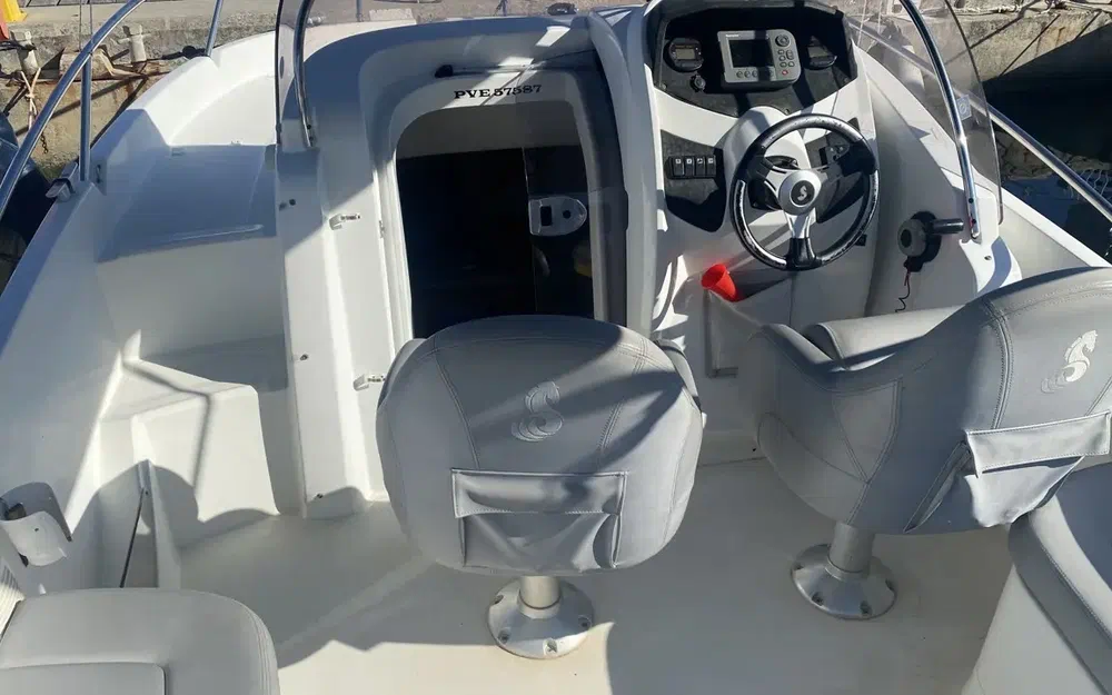 slider 4 Beneteau Flyer 650 Open Flyer 650 Sun Deck